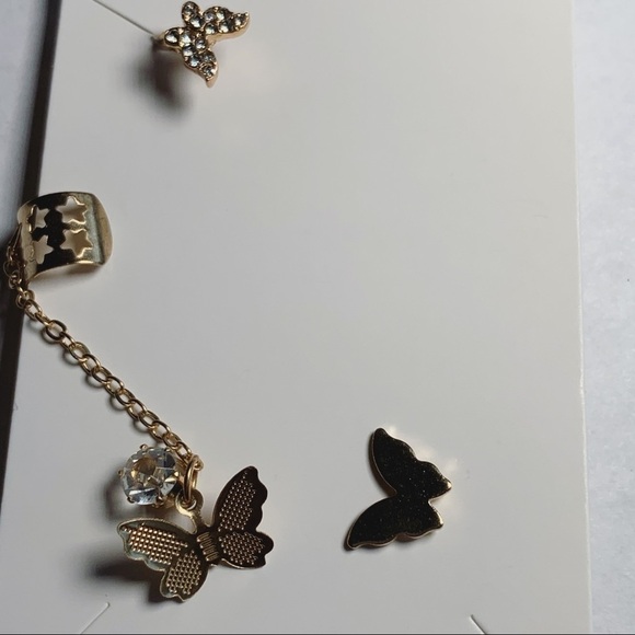 gold butterfly earrings set - Picture 1 of 1